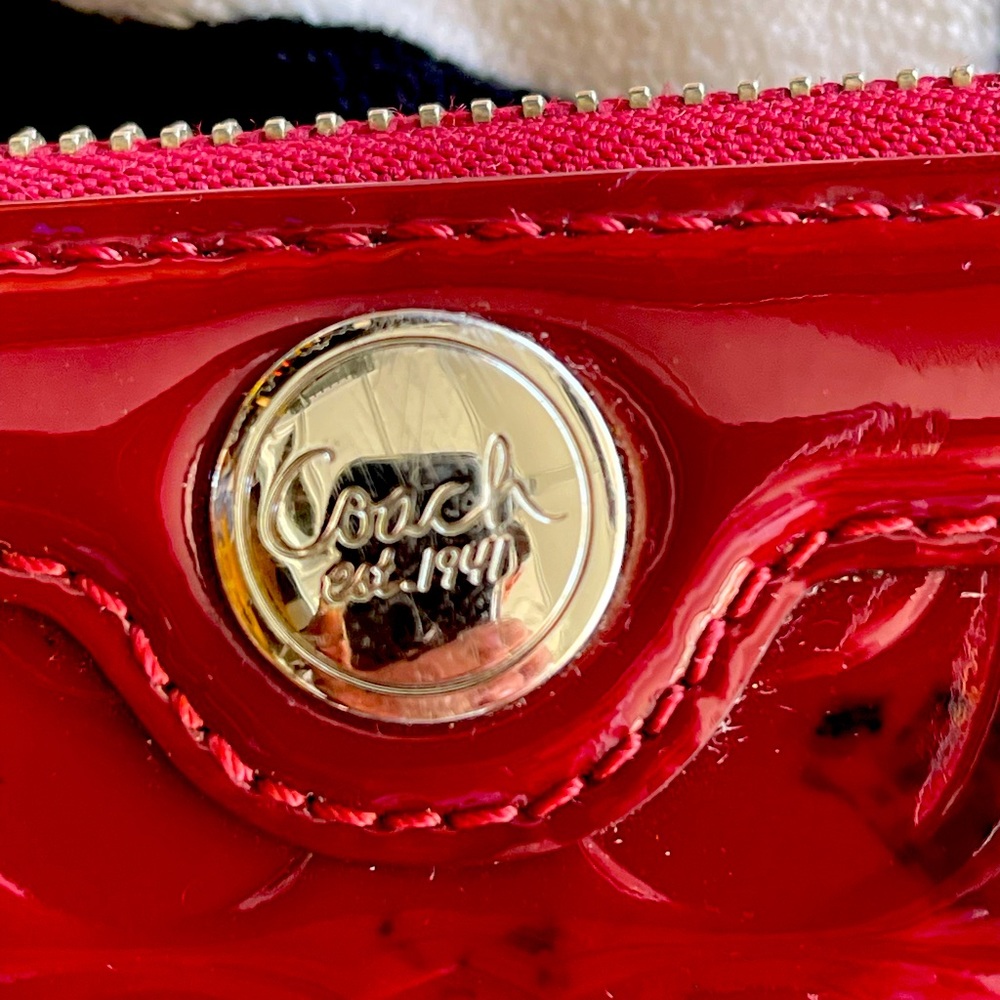 Coach pocket/hand purse
